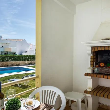 Gale Garden C Apartment *